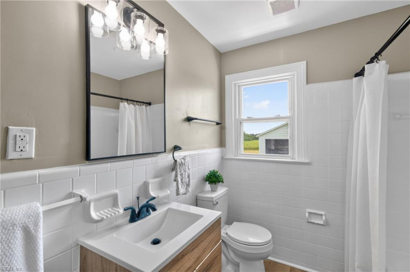 Photo 20 of 40 residential for sale in Suffolk virginia