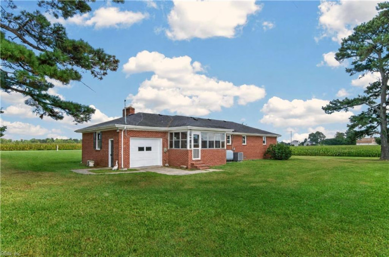 Photo 33 of 40 residential for sale in Suffolk virginia