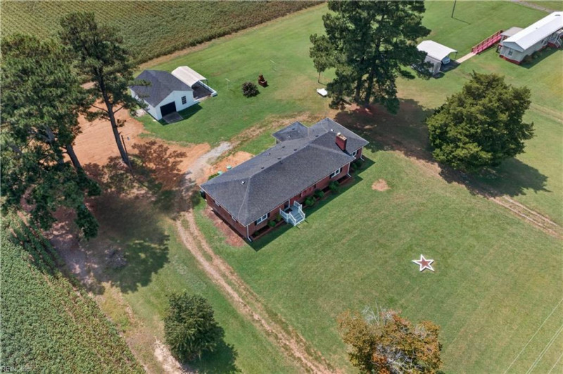 Photo 37 of 40 residential for sale in Suffolk virginia