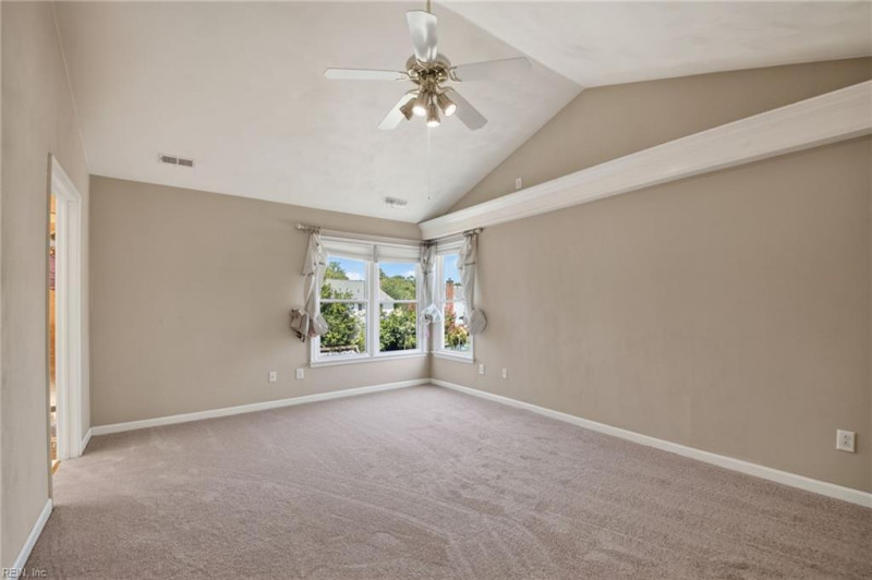Photo 23 of 46 residential for sale in Chesapeake virginia