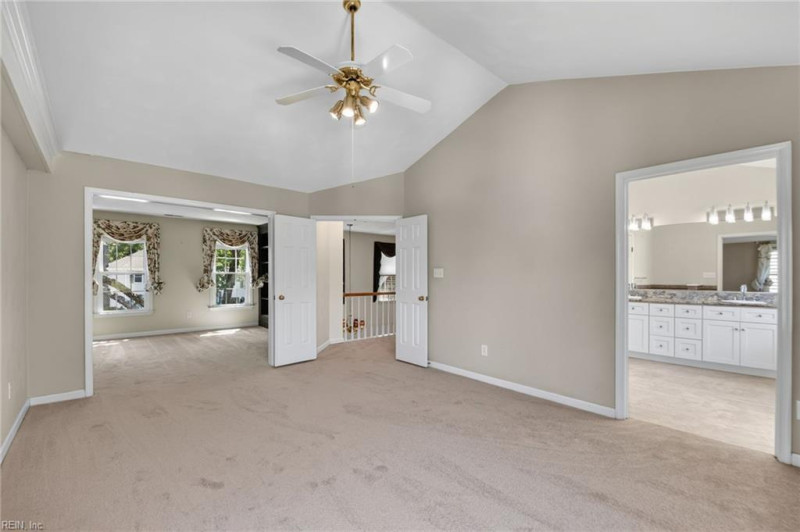 Photo 24 of 46 residential for sale in Chesapeake virginia
