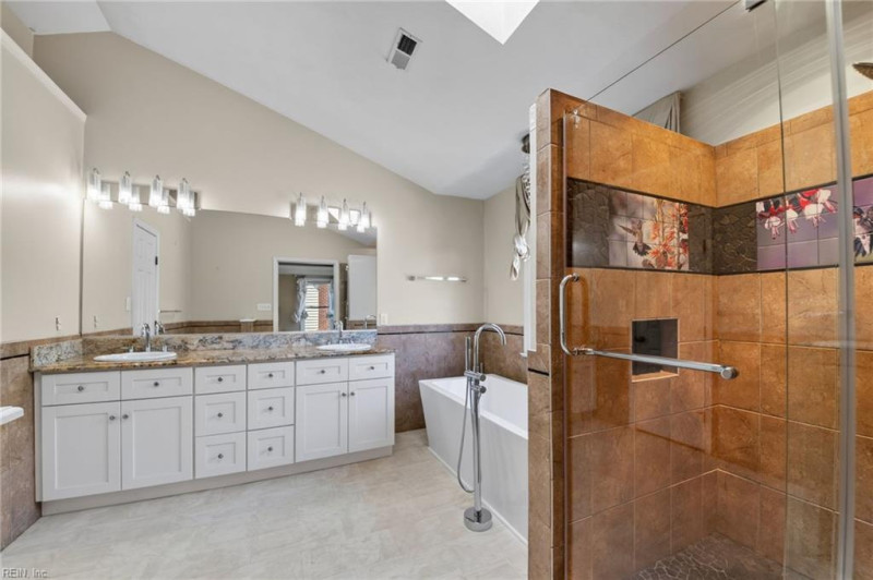 Photo 30 of 46 residential for sale in Chesapeake virginia