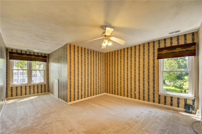 Photo 33 of 46 residential for sale in Chesapeake virginia