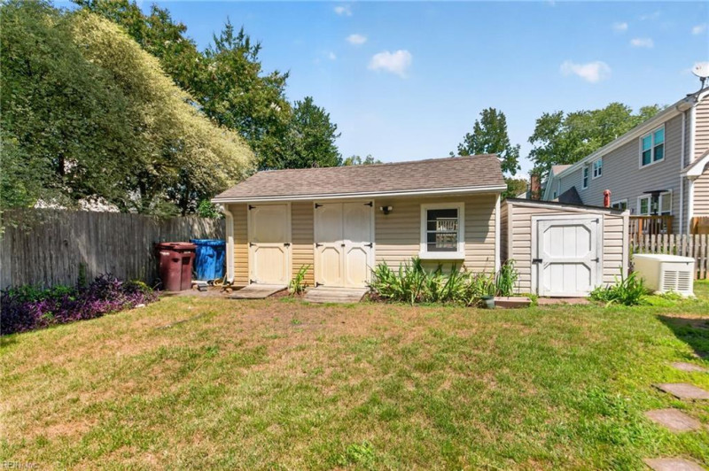 Photo 44 of 46 residential for sale in Chesapeake virginia