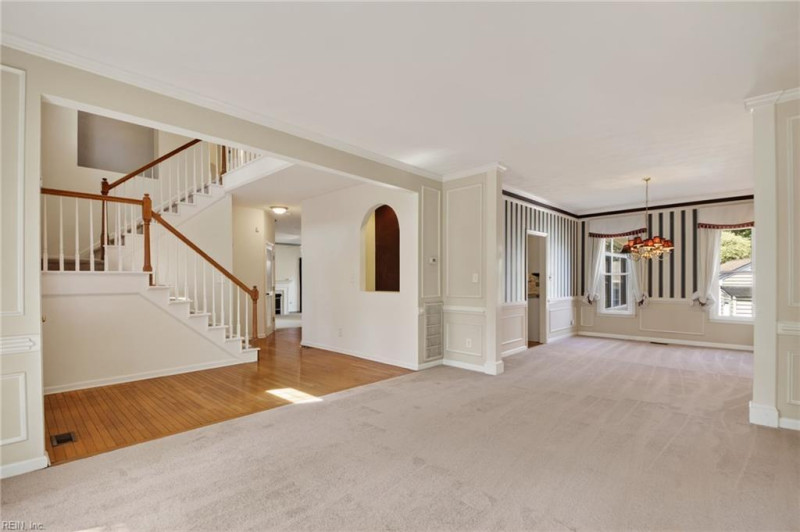Photo 7 of 46 residential for sale in Chesapeake virginia
