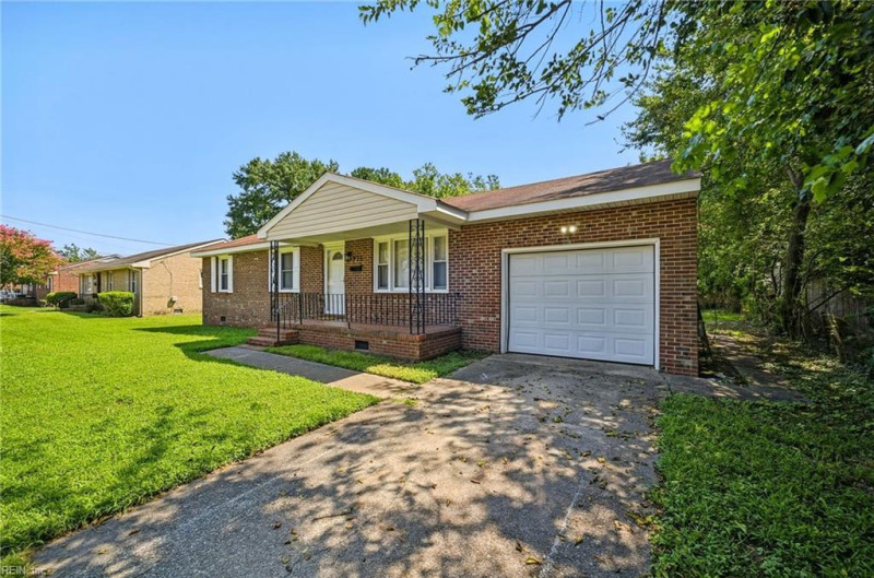 Photo 3 of 21 residential for sale in Portsmouth virginia