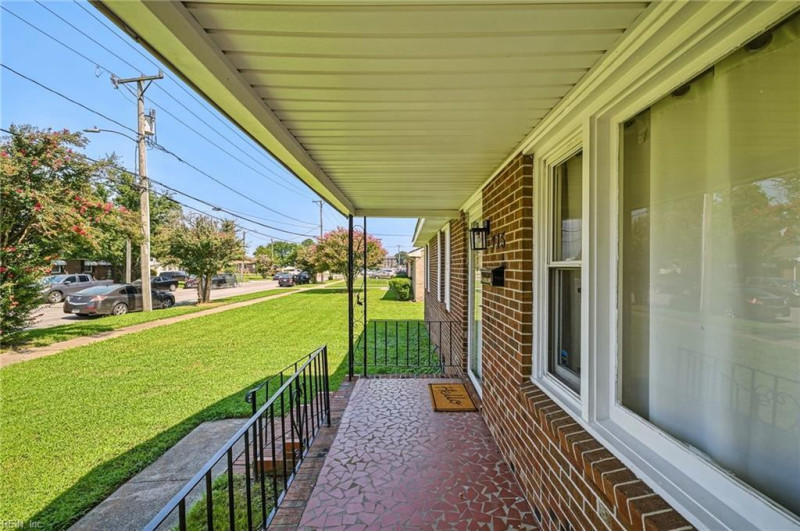 Photo 5 of 21 residential for sale in Portsmouth virginia