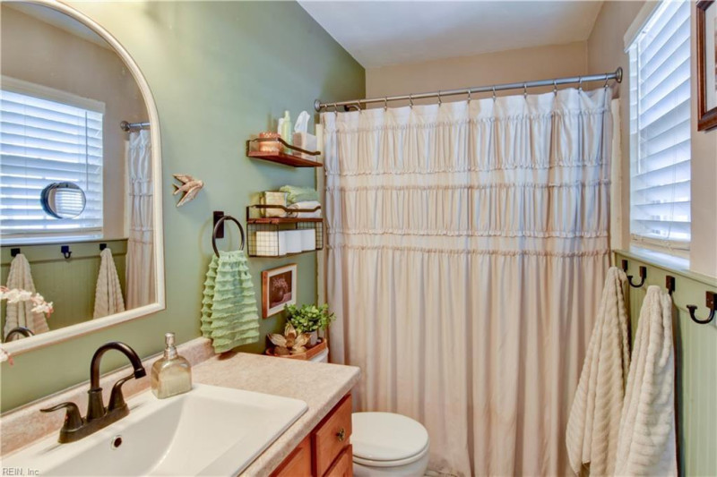 Photo 16 of 36 residential for sale in Chesapeake virginia Photo 16 of 36 residential for sale in Chesapeake virginia