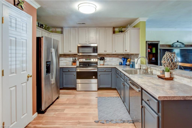 Photo 5 of 36 residential for sale in Chesapeake virginia Photo 5 of 36 residential for sale in Chesapeake virginia