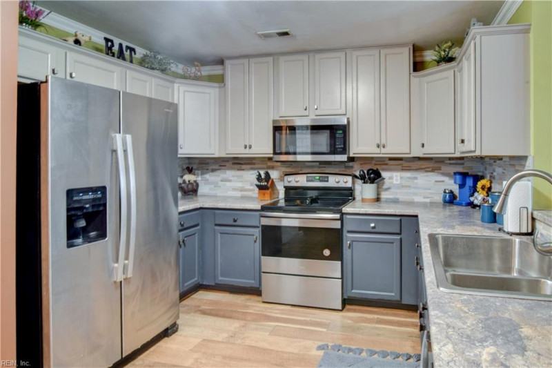 Photo 6 of 36 residential for sale in Chesapeake virginia Photo 6 of 36 residential for sale in Chesapeake virginia