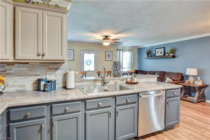 Photo 7 of 36 residential for sale in Chesapeake virginia Photo 7 of 36 residential for sale in Chesapeake virginia