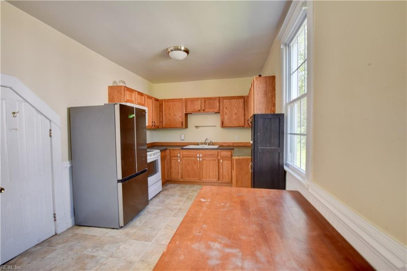 Photo 20 of 50 residential for sale in Suffolk virginia