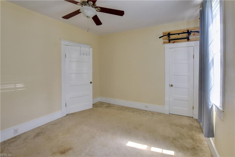Photo 33 of 50 residential for sale in Suffolk virginia