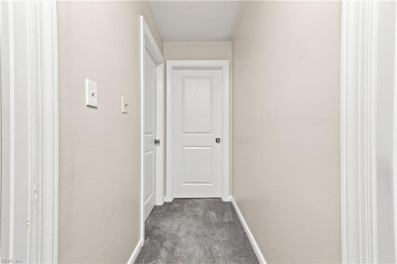 Photo 13 of 31 residential for sale in Newport News virginia