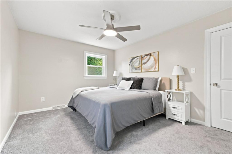 Photo 18 of 31 residential for sale in Newport News virginia