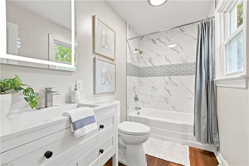 Photo 20 of 31 residential for sale in Newport News virginia