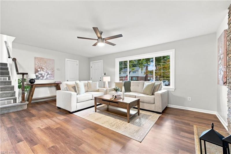 Photo 4 of 31 residential for sale in Newport News virginia