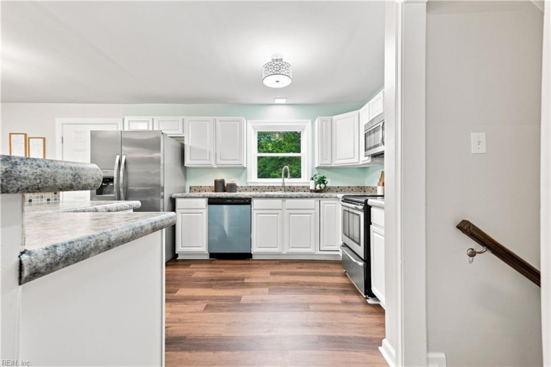 Photo 8 of 31 residential for sale in Newport News virginia