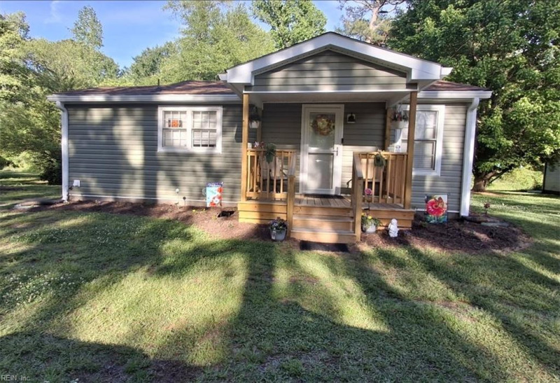 Photo 1 of 32 residential for sale in Southampton County virginia