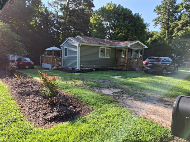 Photo 2 of 32 residential for sale in Southampton County virginia