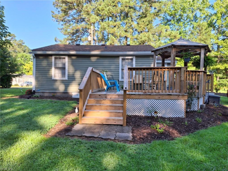 Photo 27 of 32 residential for sale in Southampton County virginia