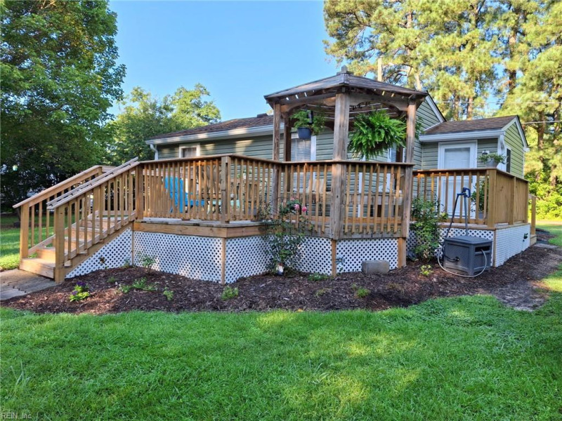 Photo 3 of 32 residential for sale in Southampton County virginia