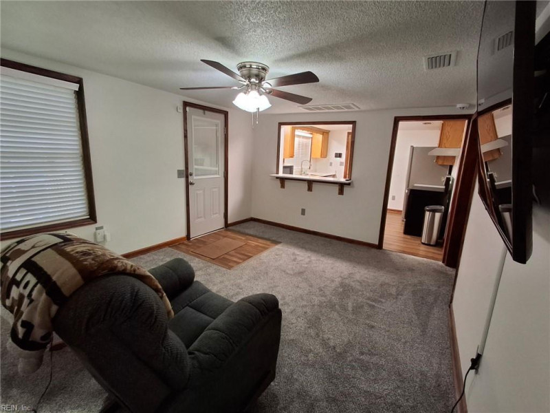 Photo 4 of 32 residential for sale in Southampton County virginia