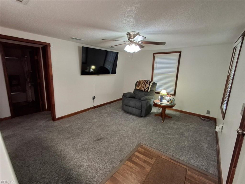 Photo 5 of 32 residential for sale in Southampton County virginia