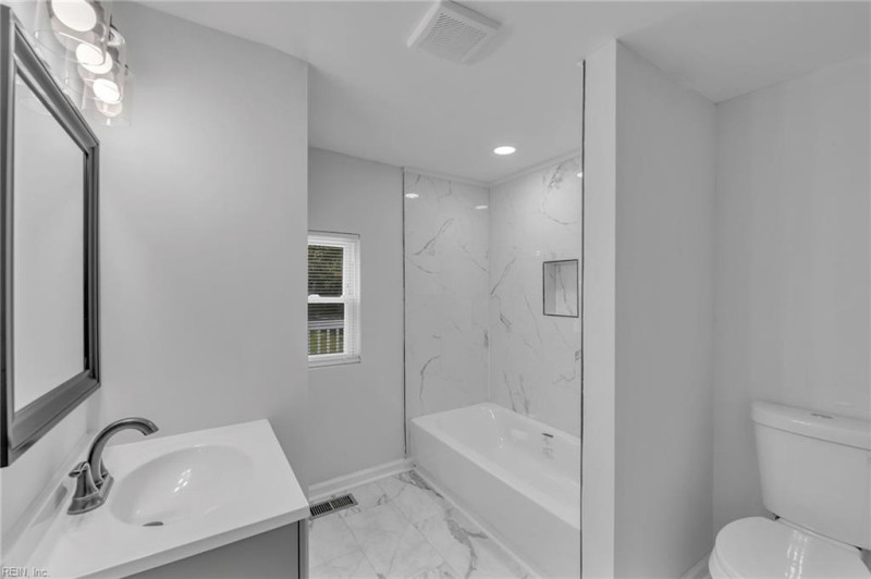 Photo 13 of 22 residential for sale in Norfolk virginia