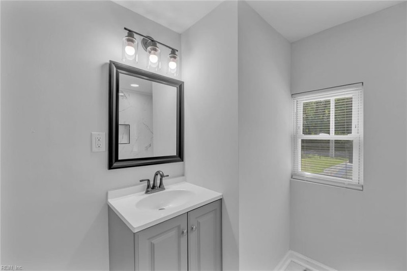 Photo 14 of 22 residential for sale in Norfolk virginia