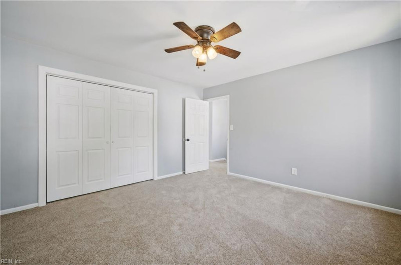 Photo 20 of 47 residential for sale in Portsmouth virginia