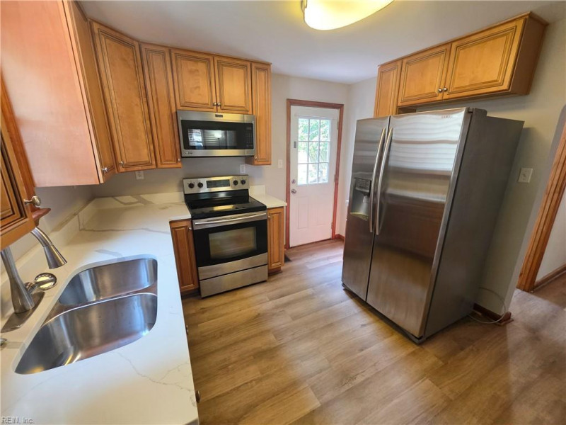Photo 3 of 17 residential for sale in Newport News virginia Photo 3 of 17 residential for sale in Newport News virginia