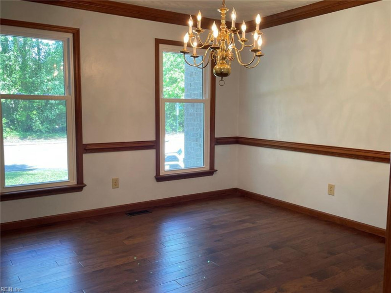 Photo 12 of 46 residential for sale in Virginia Beach virginia