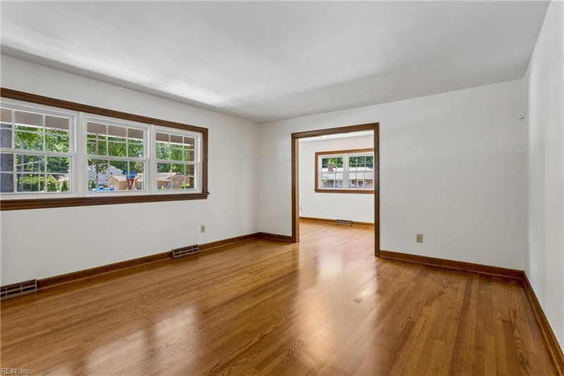 Photo 5 of 27 residential for sale in Hampton virginia Photo 5 of 27 residential for sale in Hampton virginia