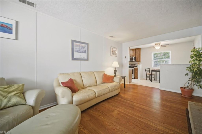 Photo 21 of 43 residential for sale in Virginia Beach virginia