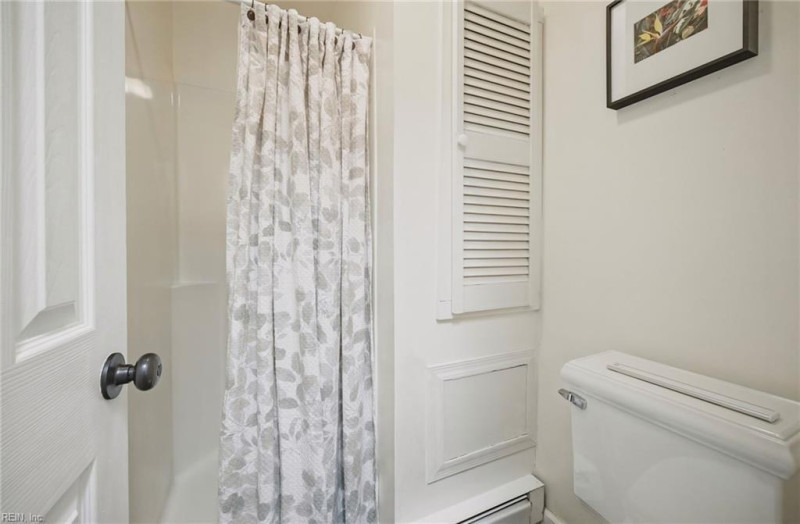 Photo 26 of 43 residential for sale in Virginia Beach virginia