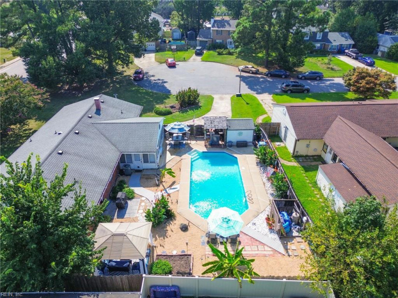 Photo 3 of 43 residential for sale in Virginia Beach virginia