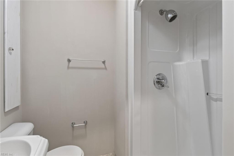Photo 17 of 33 residential for sale in Norfolk virginia Photo 17 of 33 residential for sale in Norfolk virginia