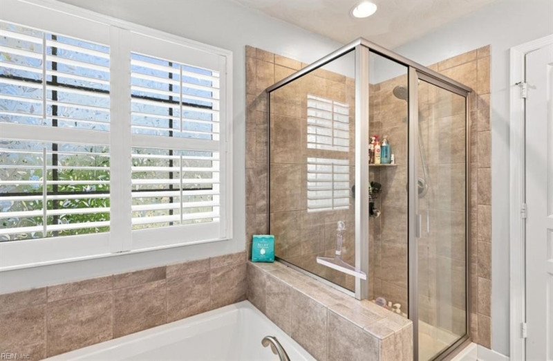 Photo 10 of 40 residential for sale in Suffolk virginia