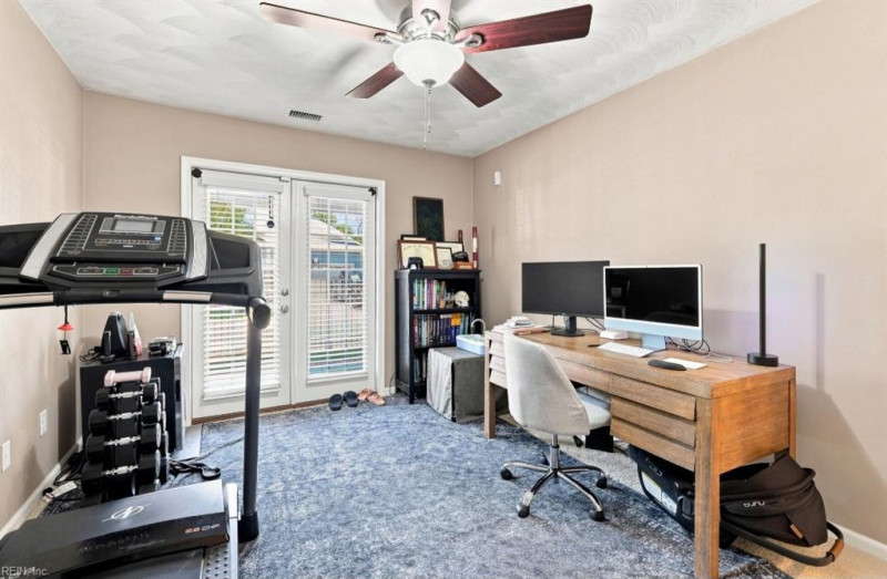 Photo 13 of 40 residential for sale in Suffolk virginia