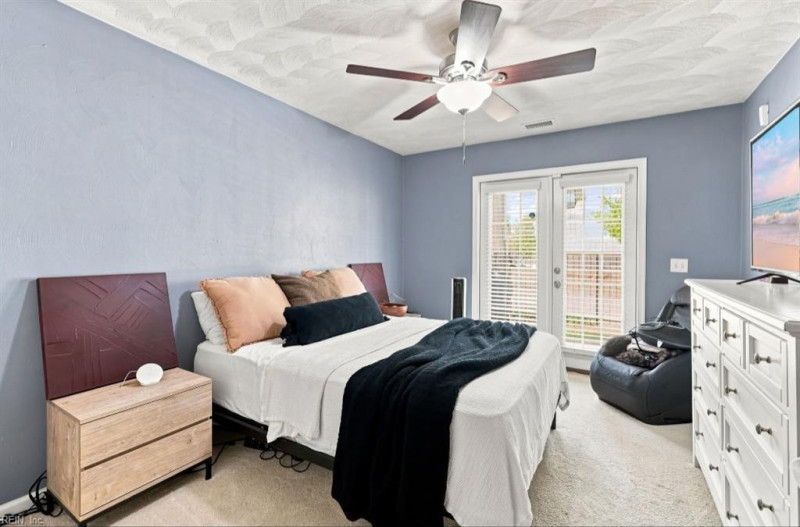 Photo 14 of 40 residential for sale in Suffolk virginia