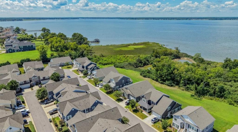 Photo 23 of 40 residential for sale in Suffolk virginia