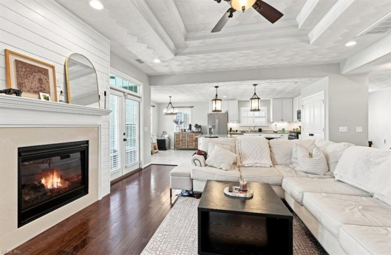 Photo 7 of 40 residential for sale in Suffolk virginia