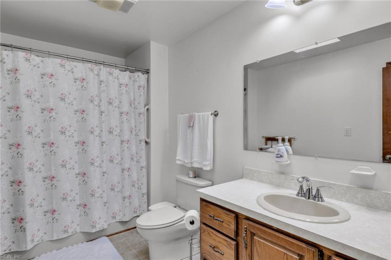 Photo 26 of 33 residential for sale in Chesapeake virginia