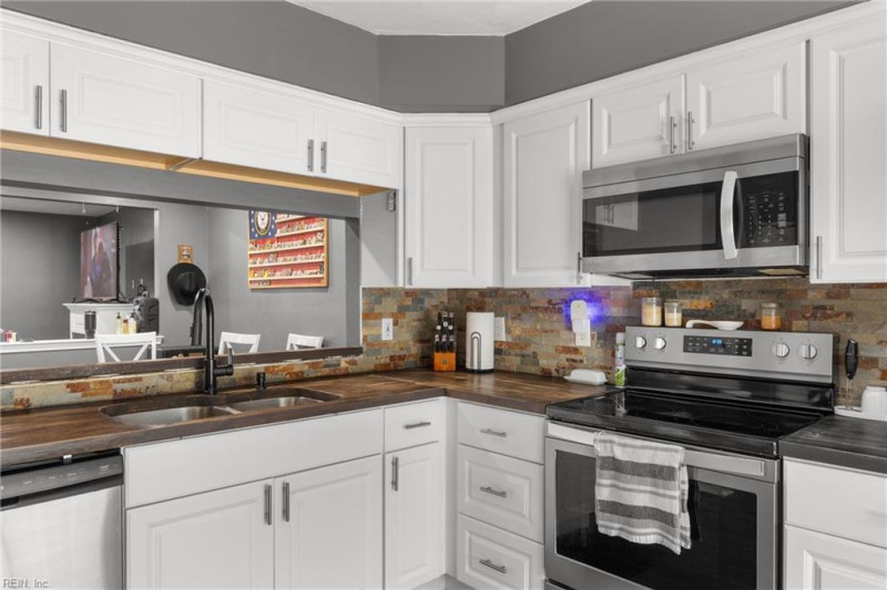 Photo 4 of 19 residential for sale in Newport News virginia Photo 4 of 19 residential for sale in Newport News virginia