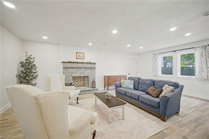 Photo 6 of 48 residential for sale in Virginia Beach virginia Photo 6 of 48 residential for sale in Virginia Beach virginia