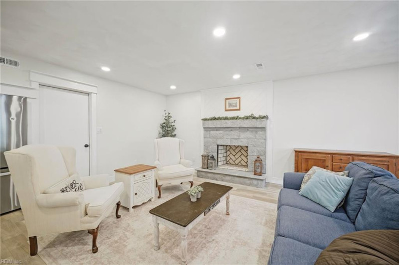Photo 7 of 48 residential for sale in Virginia Beach virginia Photo 7 of 48 residential for sale in Virginia Beach virginia