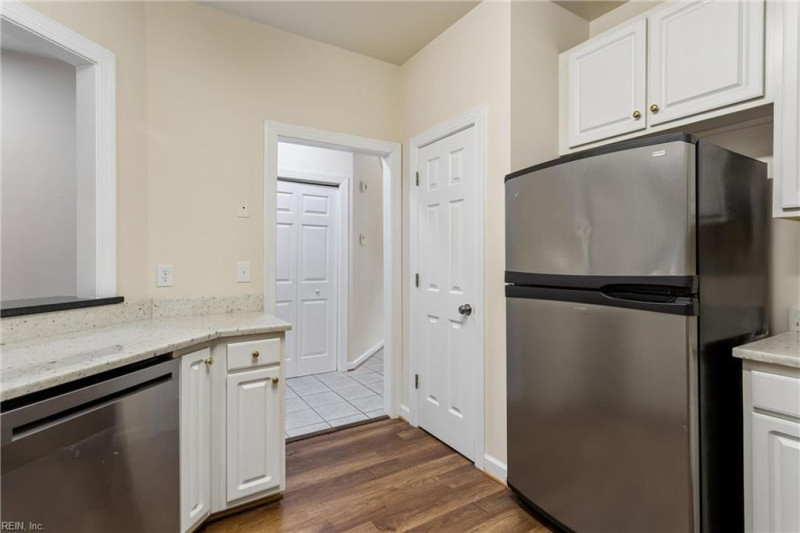 Photo 18 of 50 residential for sale in Williamsburg virginia