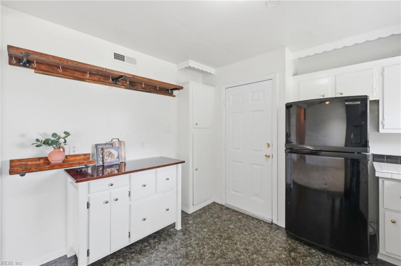 Photo 13 of 31 residential for sale in Norfolk virginia Photo 13 of 31 residential for sale in Norfolk virginia