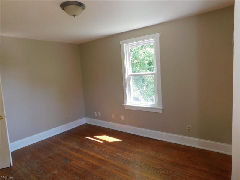 Photo 25 of 43 residential for sale in Norfolk virginia